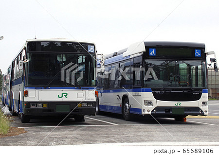 JRバス関東・白河の連節バス（新旧車両）の写真素材 [65689106] - PIXTA