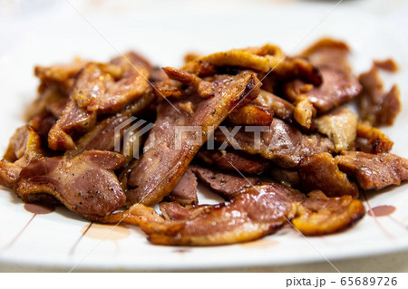 つまみ スモーク 鴨肉 65689726