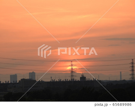 太陽が。。もうすぐ沈む風景です！。。 65689986