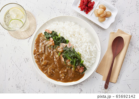 カレーライス　ほうれん草トッピング 65692142
