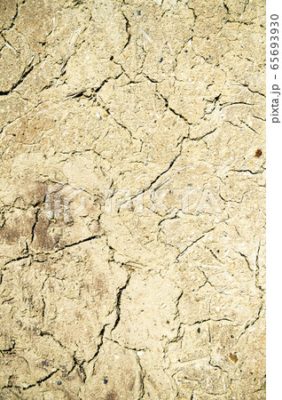 干からびた大地 65693930