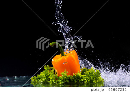 fresh water splash on red sweet pepper 65697252