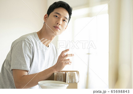 男 男性 男の子 65698843
