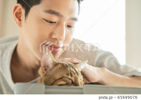 男 男性 男の子 65699076