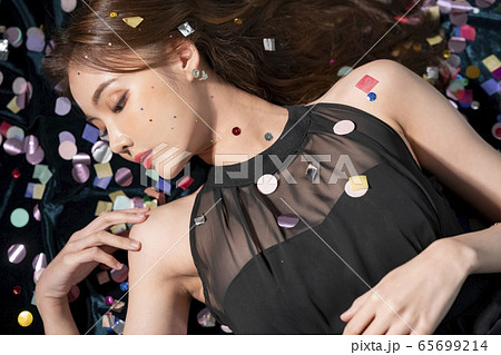 人物 女性 女 65699214