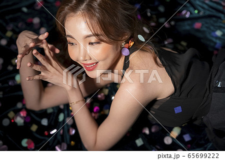 人物 女性 女 65699222
