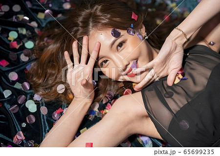 女性 女 女の子 65699235