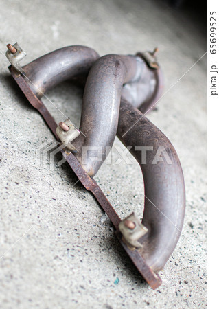 エキゾーストマニホールド 65699525