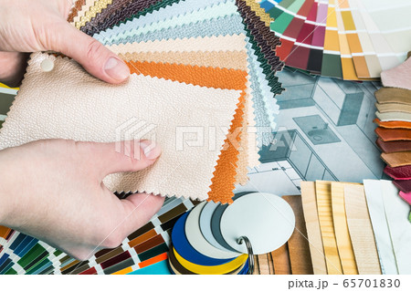 select a color from the color sample pallets in the designer's workspace 65701830