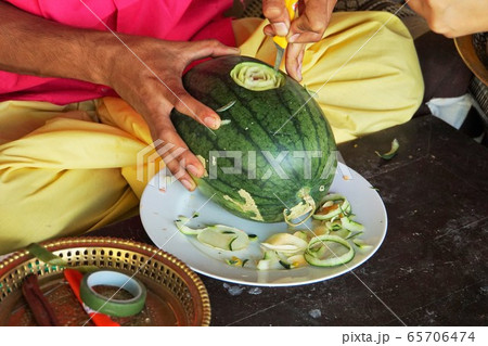 タイの伝統文化、野菜カービング、フルーツカービング(Carving) 65706474