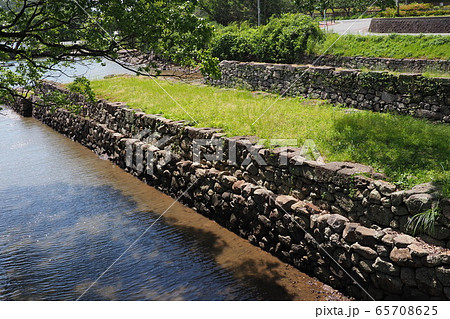 大村藩お船蔵跡（長崎県大村市：玖島城の船蔵） 65708625