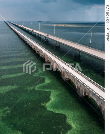 Seven Mile Bridge in Florida, USA Seven Mile Bridge in Florida, USA 65709578