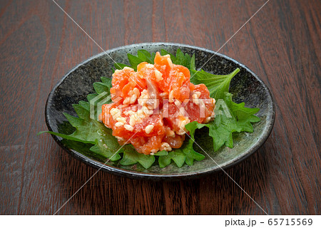 サーモンの麹漬け 65715569