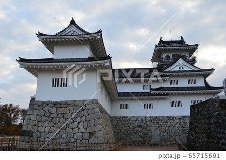 富山城の鉄御門を西側から見る(富山城址公園/富山県富山市丸の内) 富山城の鉄御門を西側から見る(富山城址公園/富山県富山市丸の内) 65715691
