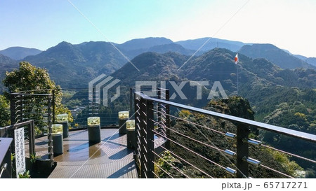 展望台から望む気分は最高！！ 65717271