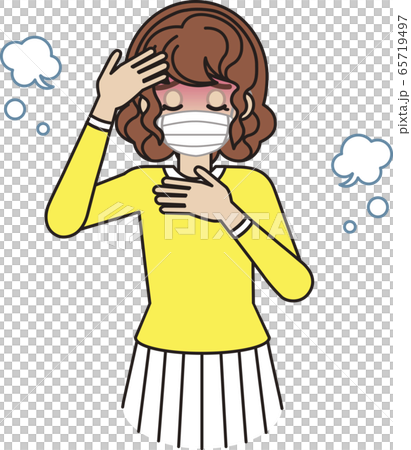 発熱で顔が赤く、呼吸の荒いマスク着用の若い女性。頭と胸元に手を当てている。 65719497
