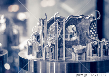 Object printed on metal 3d printer close-up Object printed on metal 3d printer close-up 65719585