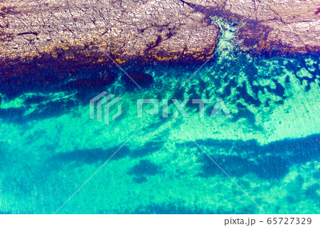 Aerial view of the Atlantic at Carrickfad by Portnoo in County Donegal - Ireland 65727329
