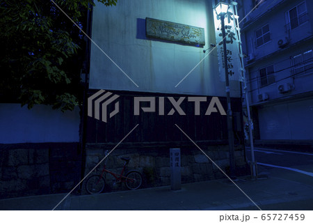 夜の四間道・円頓寺 65727459