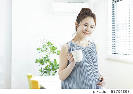 妊婦 臨月 マタニティ 妊婦 臨月 マタニティ 65734898