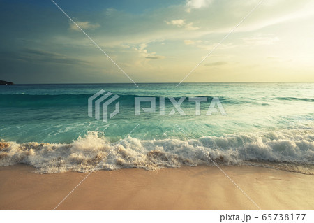 perfect sunset on Seychelles beach perfect sunset on Seychelles beach 65738177