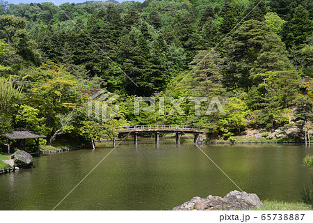 修学院離宮浴竜池と土橋-2 65738887