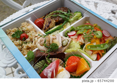 フランス料理 食料高騰 弁当 テークアウト お持ち帰り 出水市 鹿児島県 フランス料理 食料高騰 弁当 テークアウト お持ち帰り 出水市 鹿児島県 65744200
