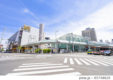 名鉄岐阜駅前 スクランブル交差点 岐阜駅前中央商店街 名鉄岐阜駅前 スクランブル交差点 岐阜駅前中央商店街 65748629