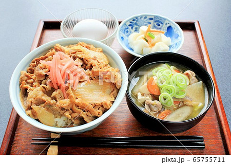 牛丼セット 65755711
