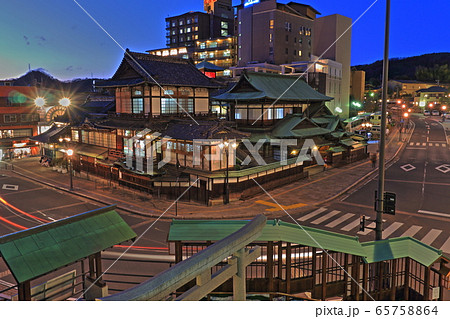 【愛媛県】 道後温泉本館の夜景 65758864