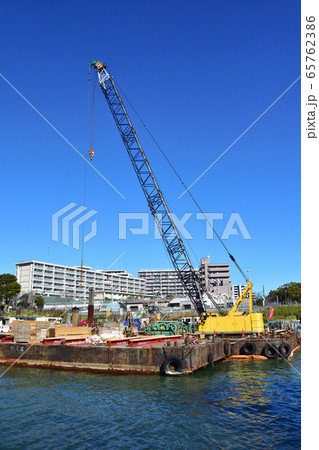 クレーン船 65762386