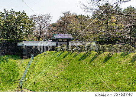 半蔵門 皇居 江戸城 東京都千代田区麹町 65763746
