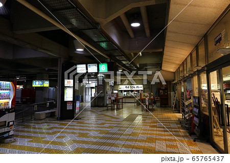 新潟　新潟市　万代シテイバスセンター 65765437