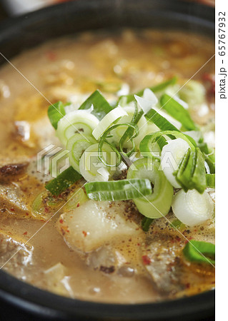 韓国のチゲ料理 韓国のチゲ料理 65767932