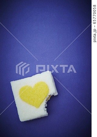 韓国の餅菓子 ハートの色餅 ペクソルギ 韓国の餅菓子 ハートの色餅 ペクソルギ 65770058