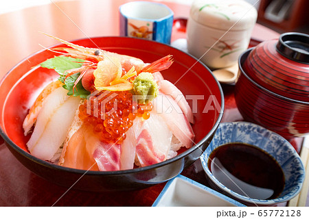 海鮮丼　和食 65772128