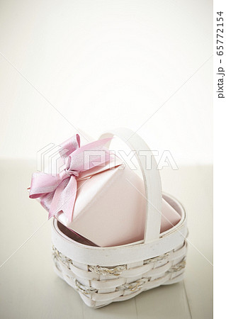 ギフトボックス 65772154