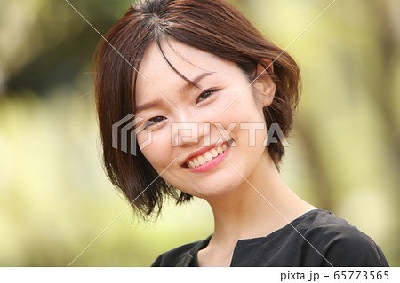 女性ポートレート 65773565