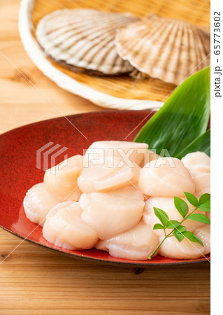 お刺身用ホタテ貝柱 500g お刺身用ホタテ貝柱 500g 65773602