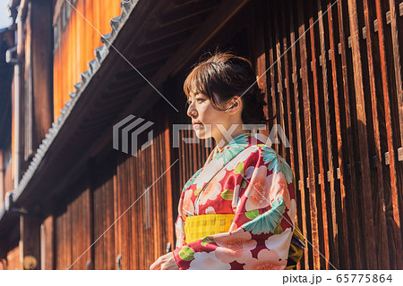 着物 女性 ポートレート 着物 女性 ポートレート 65775864