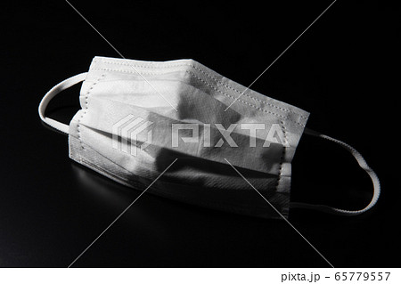 白いマスク 陰影 白いマスク 陰影 65779557