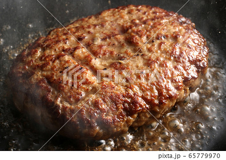 ハンバーグ 65779970