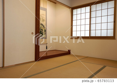 畳敷きの和室 65783113