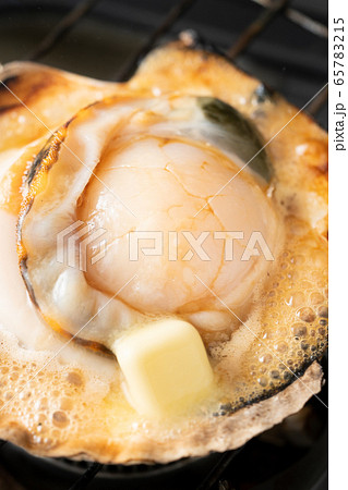 ホタテ網焼き バター醤油風味の写真素材