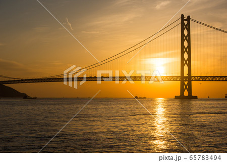 明石海峡大橋の夕景 明石海峡大橋の夕景 65783494