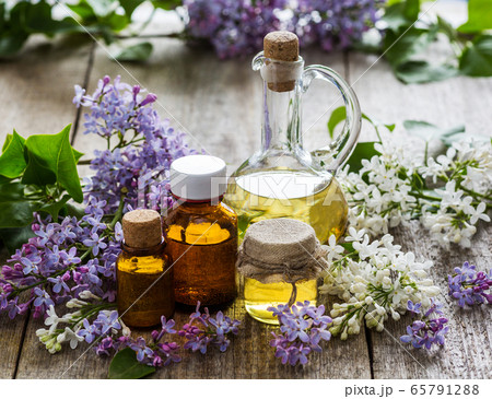 Lilac Essential Oil Lilac Essential Oil 65791288