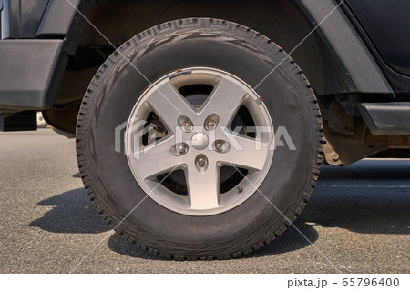 Rear wheel of a 4x4 vehicle 65796400