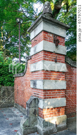 旧制第五高等学校の赤門 65797011