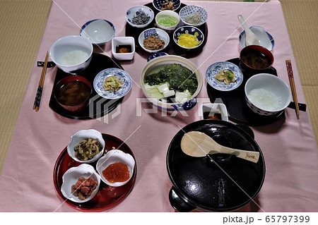 朝食(お粥の朝食) 朝食(お粥の朝食) 65797399