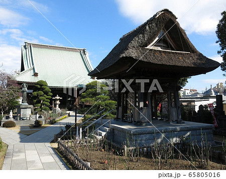 横浜市金沢区の龍華寺(本堂・鐘楼) 横浜市金沢区の龍華寺(本堂・鐘楼) 65805016